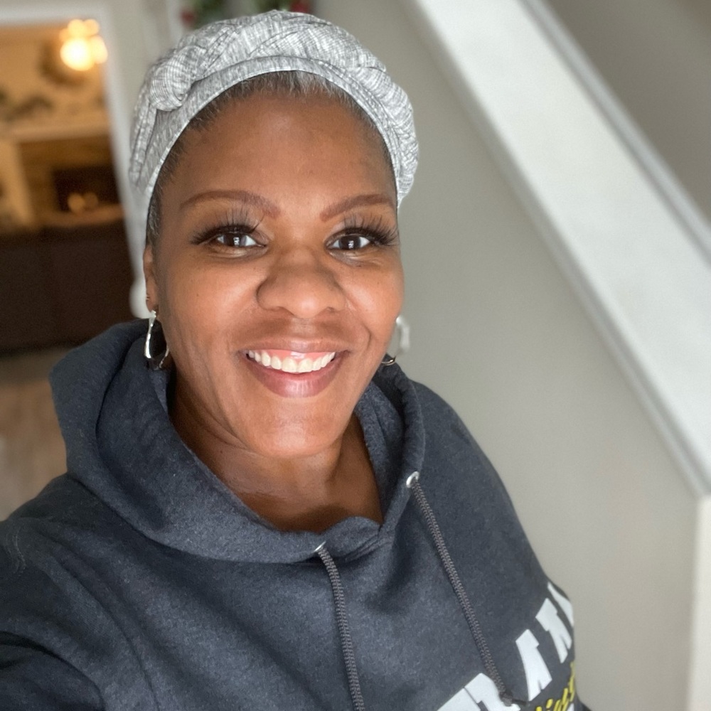 Meet your Posher, Lady